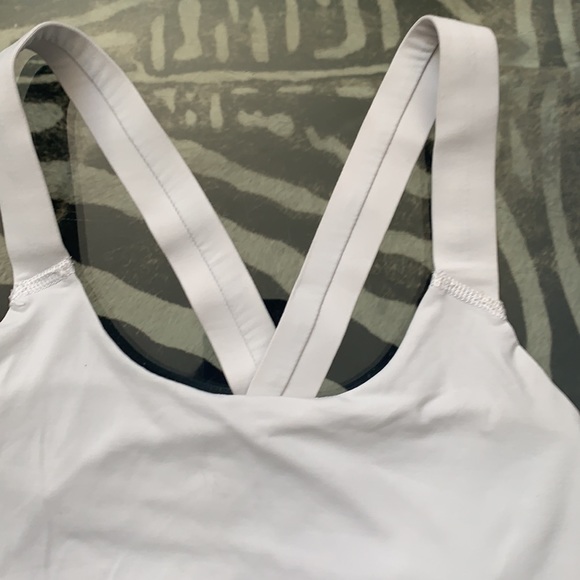 Ivy Park Criss cross mesh back Tank - Picture 4 of 8